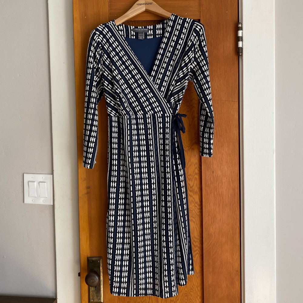 A Pea in the Pod Maternity Faux Wrap Dress, Small